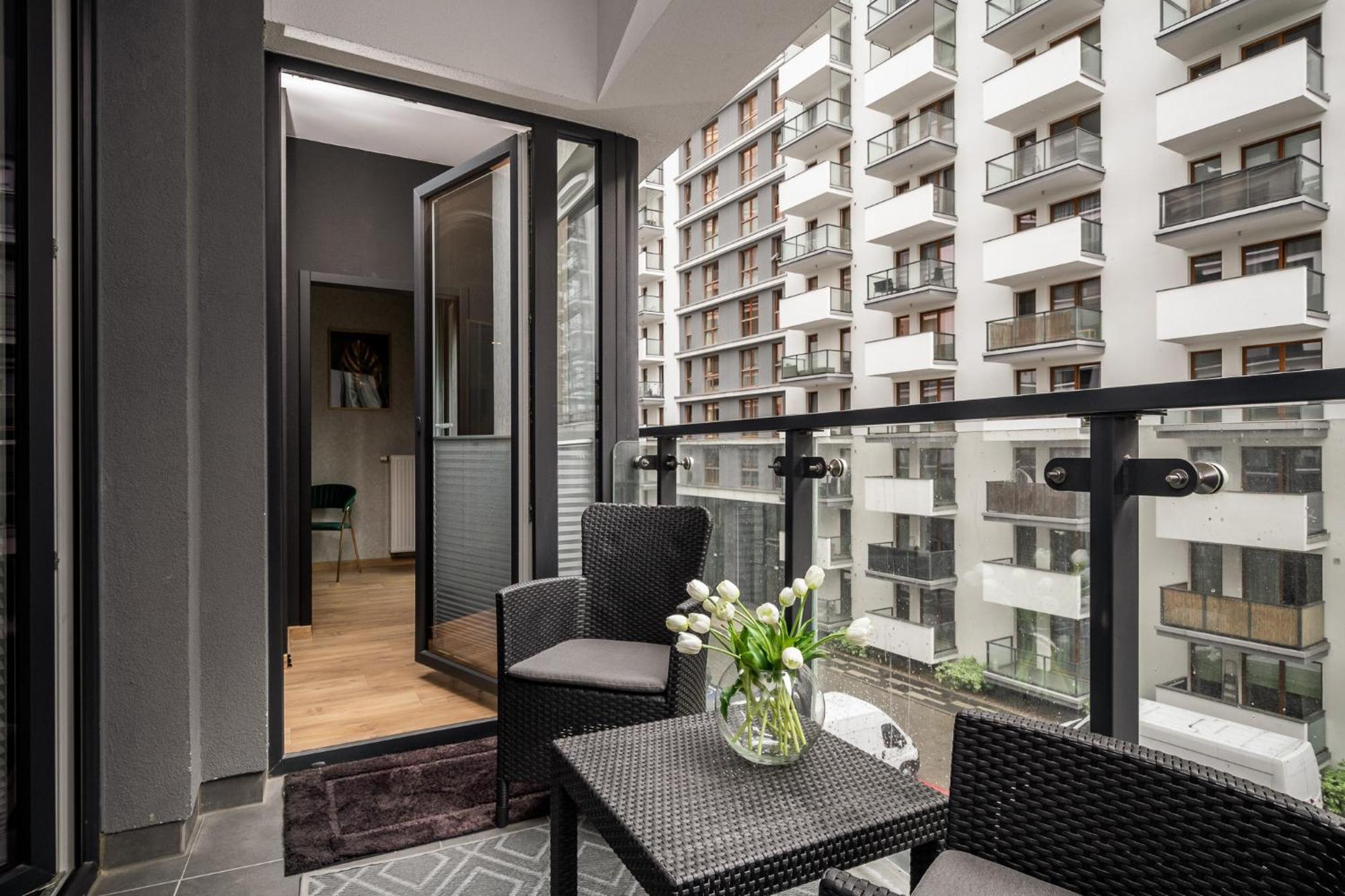 Kasprzaka 29 Wola Tower Free Garage By Perfect Apart Варшава Екстериор снимка