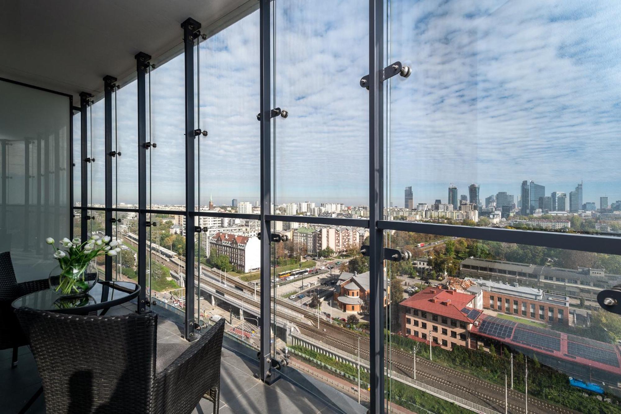 Kasprzaka 29 Wola Tower Free Garage By Perfect Apart Варшава Екстериор снимка